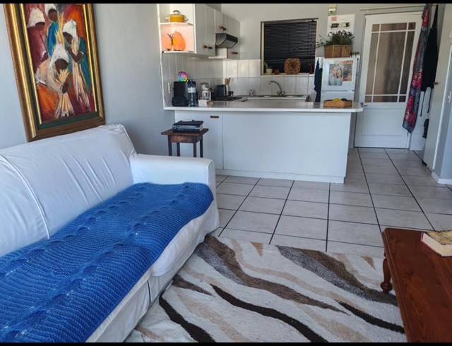 1 BEDROOM APARTMENT FOR SALE IN NORTHCLIFF
